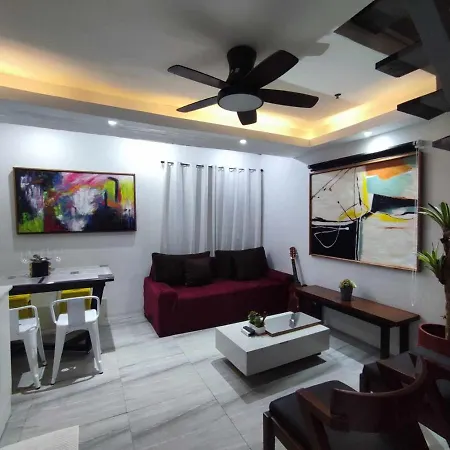 L1 Twin Bed Staycation In Bonifacio Global City 2
